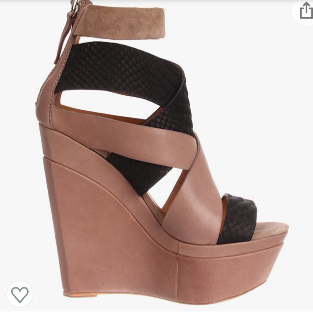 L.A.M.B women’s Dove wedge sandals